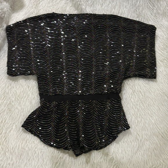 Miss me couture black sparkling sequins top size small - Picture 6 of 6